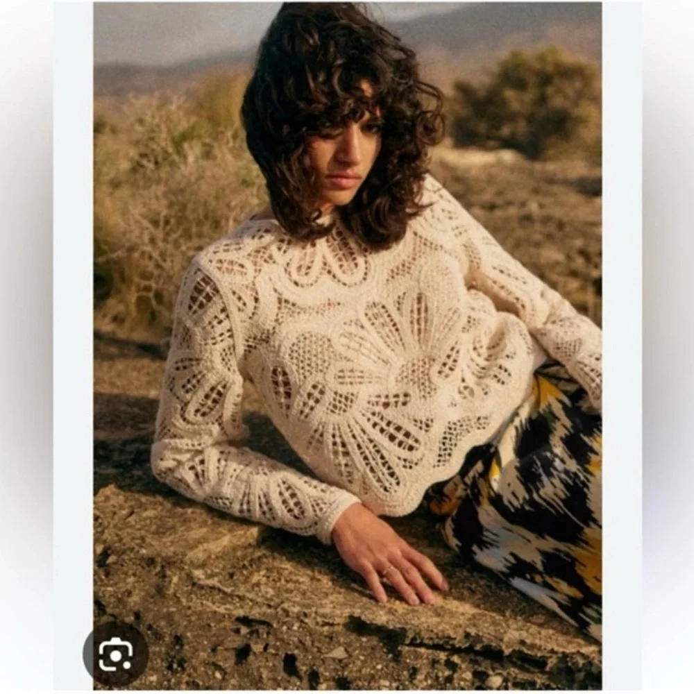 SOLD NWOT Sézane Olie Blouse in Ecru Size M - Picture 3 of 8